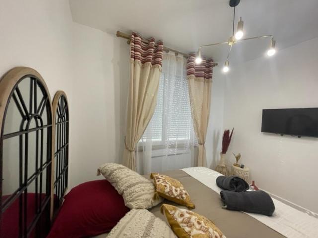 ניורט - Le Nuage - Unique, Espace Spa Privatif Et Jardin Avec Plancha Et Salon Privatif, Stationnement Public Gratuit מראה חיצוני תמונה