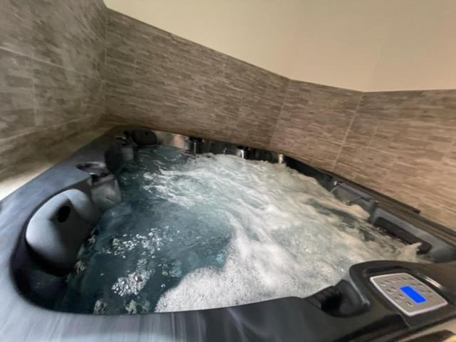 ניורט - Le Nuage - Unique, Espace Spa Privatif Et Jardin Avec Plancha Et Salon Privatif, Stationnement Public Gratuit מראה חיצוני תמונה